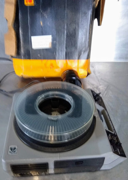 KODAK EKTAGRAPHIC III CAROUSEL SLIDE PROJECTOR TRAY REMOTE FREESHIP WATCH VIDEO
