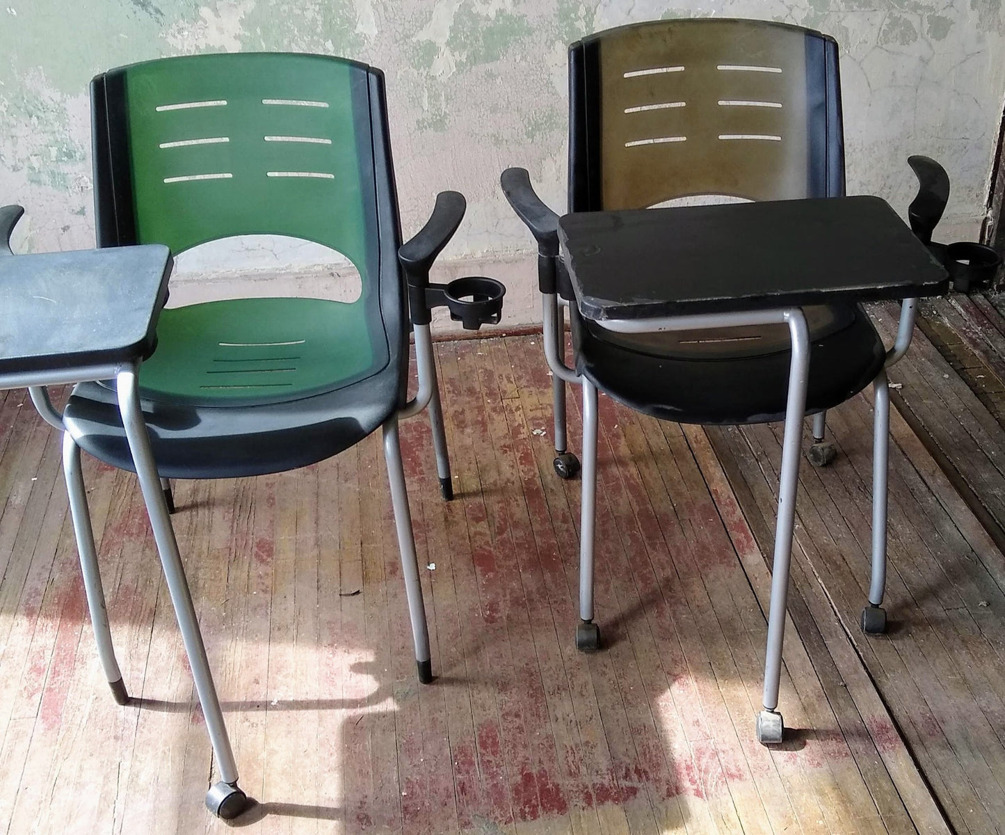 LOT 10 VECTA STEELCASE COALESSE X-STACK GREEN CHAIRS TABLET CUP HOLDER FREE SHIP