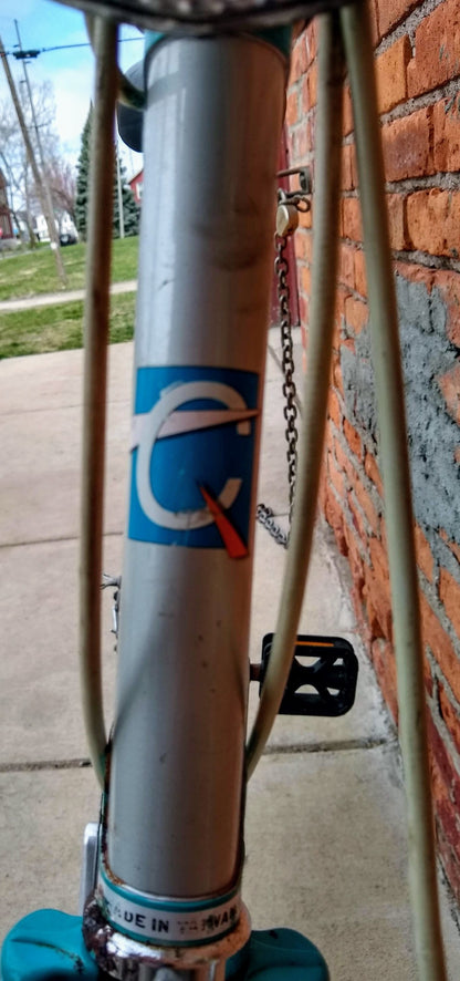 VINTAGE 1980's SIGNET CENTURION BICYCLE - Tires are Flat - FREE SHIPPING