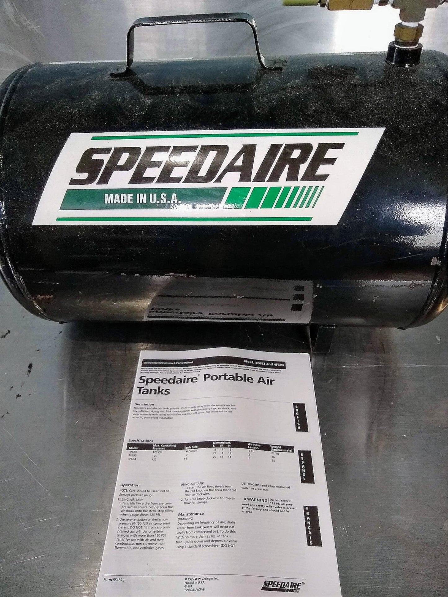 SPEEDAIRE MODEL 4F692 PORTABLE AIR TANK 125 PSI with INSTRUCTIONS FREE SHIPPING