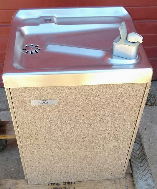 ON-A-WALL 8 Gph OASIS WATER COOLER PLF8M D100 WATER FOUNTAIN FREE SHIP