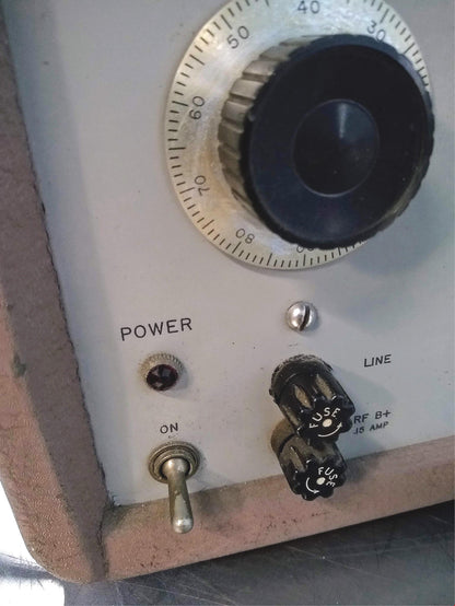 VINTAGE HEWLETT PACKARD SIGNAL GENERATOR MODEL 606A POWERS ON FREE SHIPPING