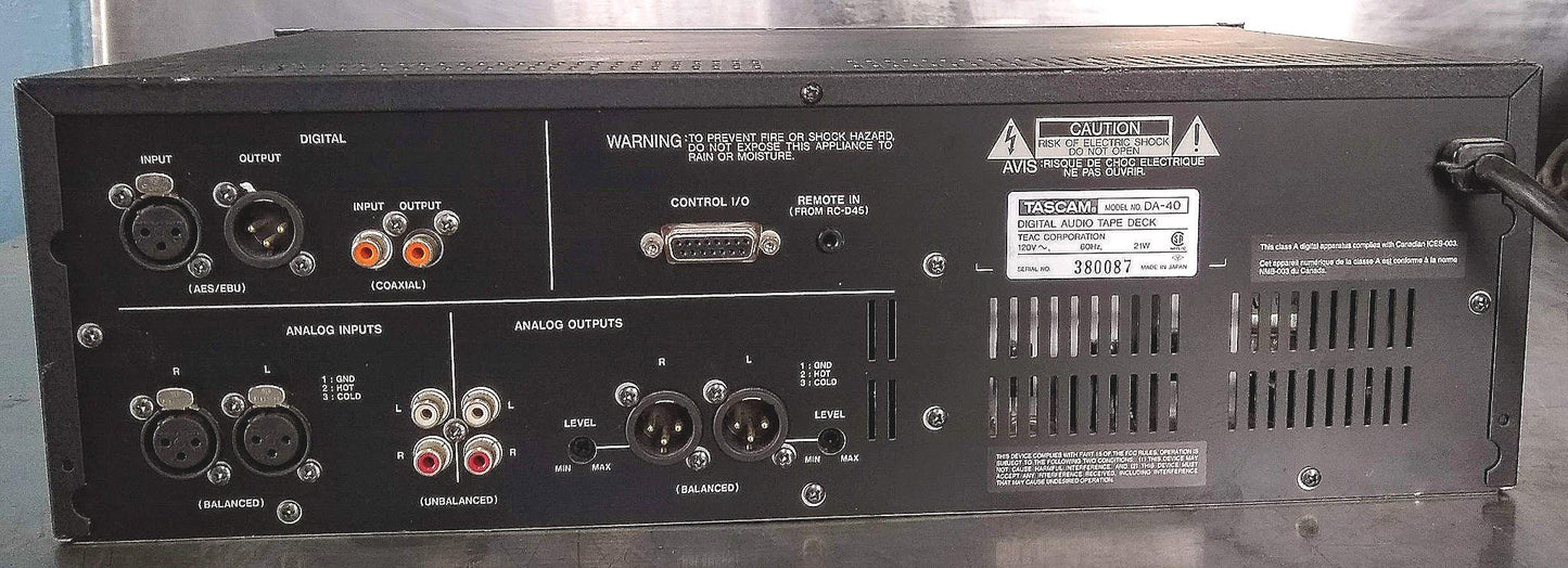 TEAC TASCAM DA-40 DUAL DIGITAL AUDIO TAPE RECORDER DECK WITH MANUAL FREESHIP