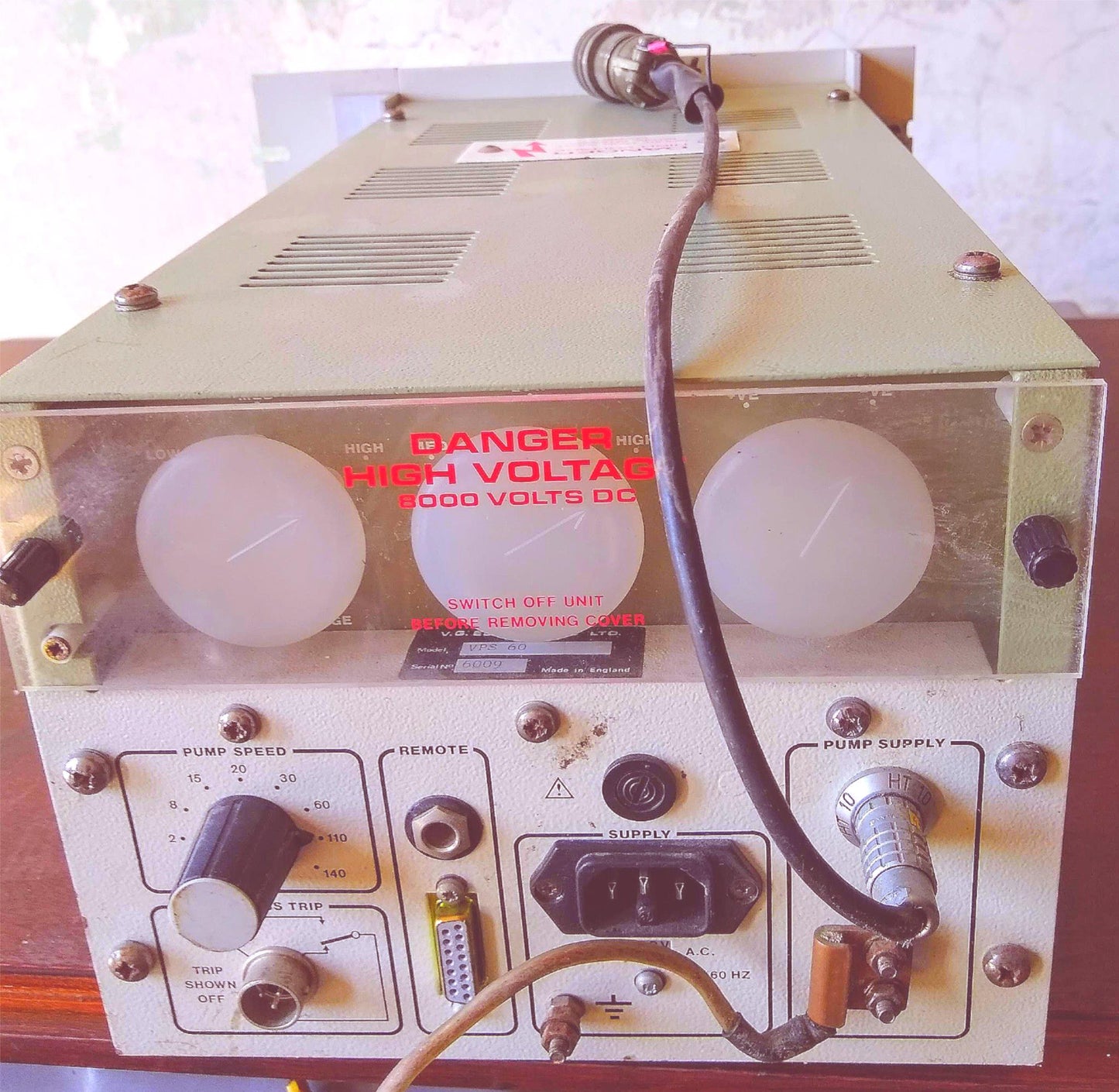 VG ELECTRONICS VPS60 ION PUMP SUPPLY 8000VOLTS HIGH VOLTAGE DC POWER mbar/Amp/kV