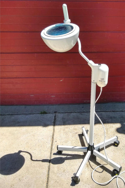 HERAEUS HILL ROM HANAU MOBILE EXAM DENTAL MEDICAL LIGHT SWIVEL STAND - FREE SHIP