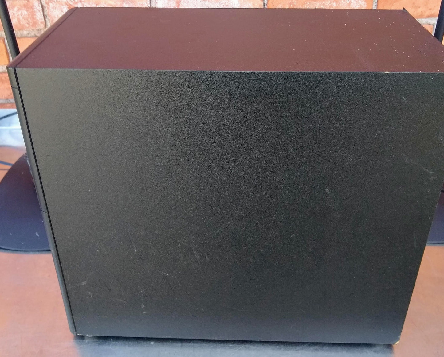 BOSE ACOUSTIMASS® 6 HOME ENTERTAINMENT & WOOFER TWO REDLINE CUBE SPEAKERS STANDS