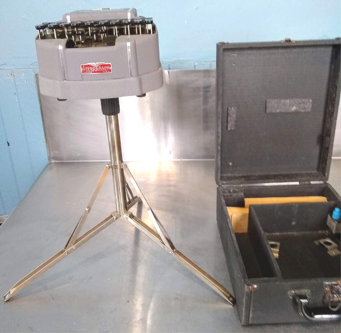 STENTURA REPORTER STENOGRAPH EASYLOCK TRIPOD COURT REPORTING WRITER STEVE SINELL