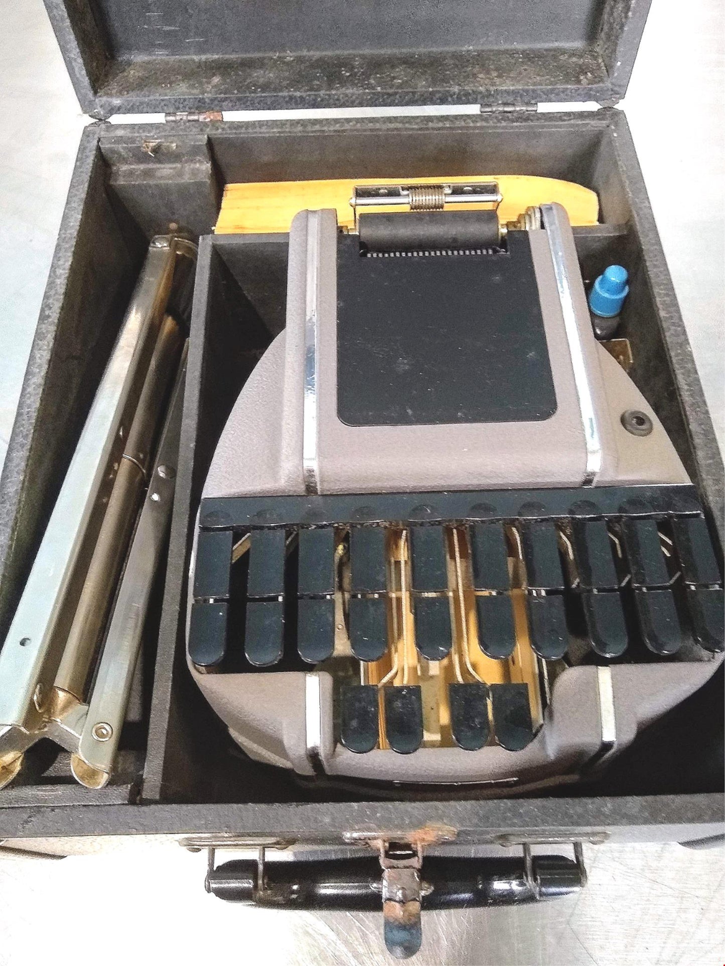 STENTURA REPORTER STENOGRAPH EASYLOCK TRIPOD COURT REPORTING WRITER STEVE SINELL