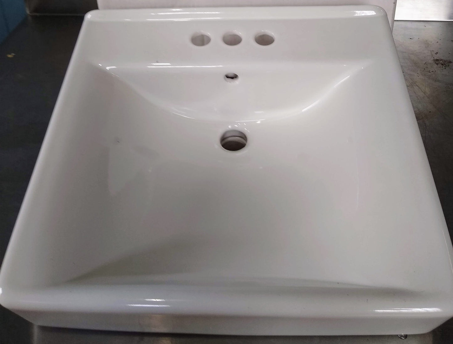 KOHLER 20" x 18" WALL MOUNT COMMERCIAL SINK withHOT & COLD FAUCET HOLES FREESHIP