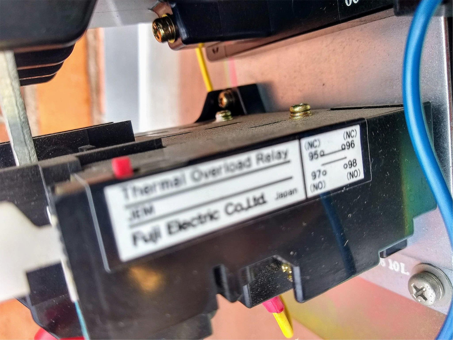 FUJI ELECTRIC SC-3N MAGNETIC CONTACTOR & STARTER FREE SHIPPING