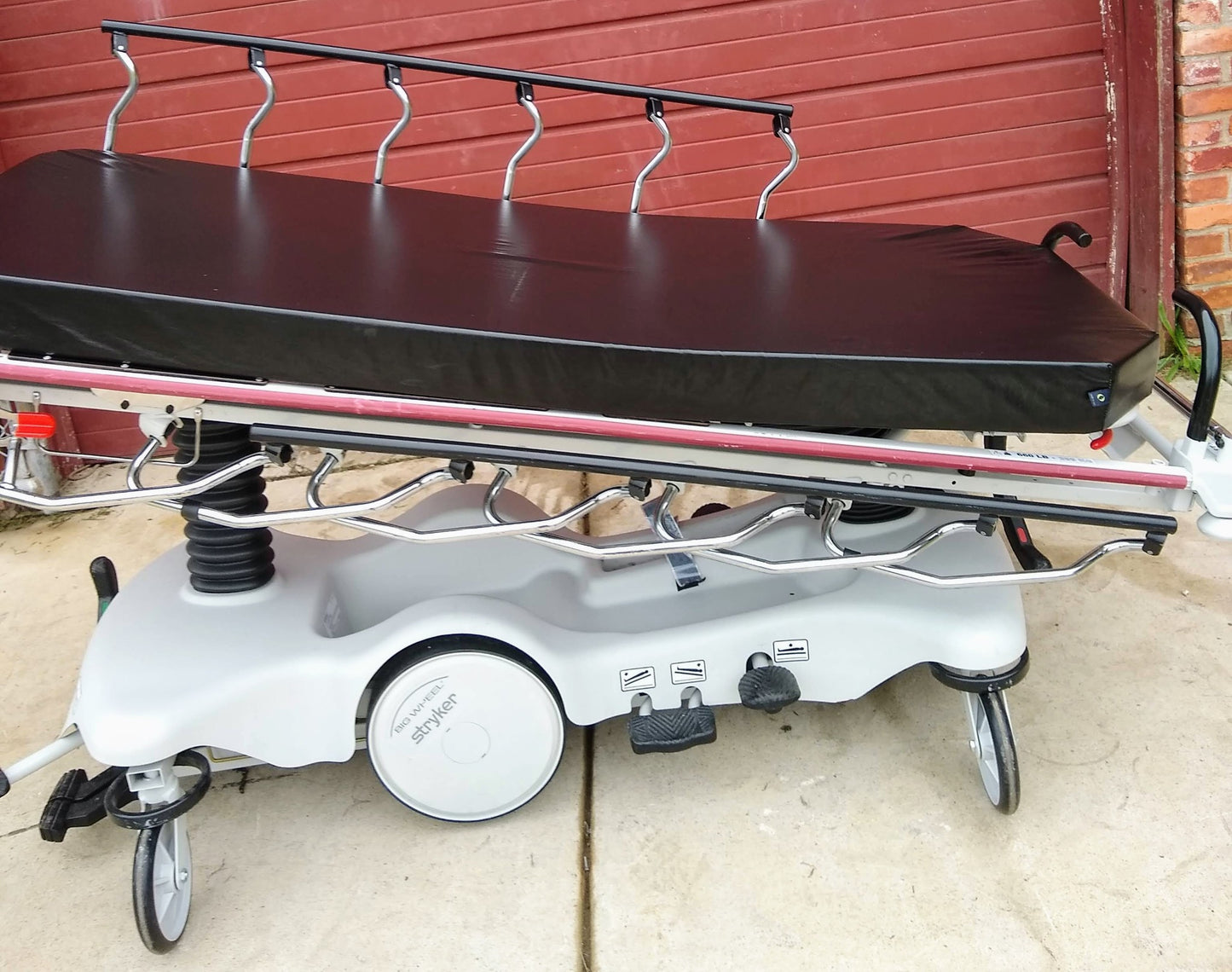 STRYKER 660 BIG WHEEL & PAD HOSPITAL EMERGENCY GURNEY BED STRETCHER FREE SHIP