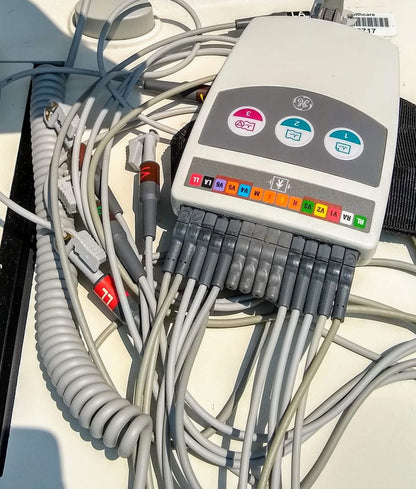 GE SERIES 2000 STRESS TEST EKG CAM 14 CASE MARQUETTE LEADWIRE TREADMILL FREESHIP