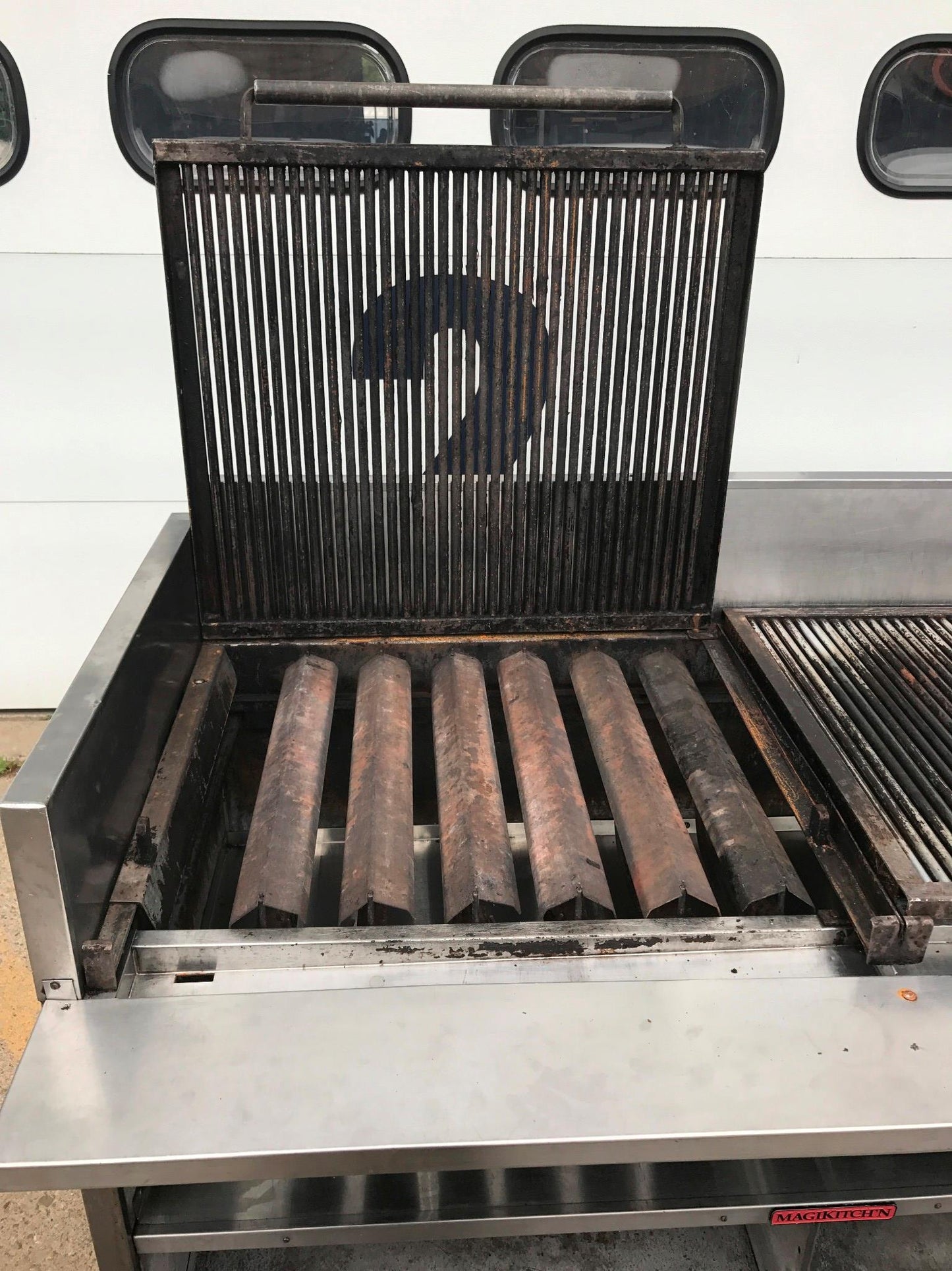 NATURAL GAS MAGIKITCH'N 60" FMRMB60 RADIANT CHARBROILER GRILL RESTAURANT FREESHI