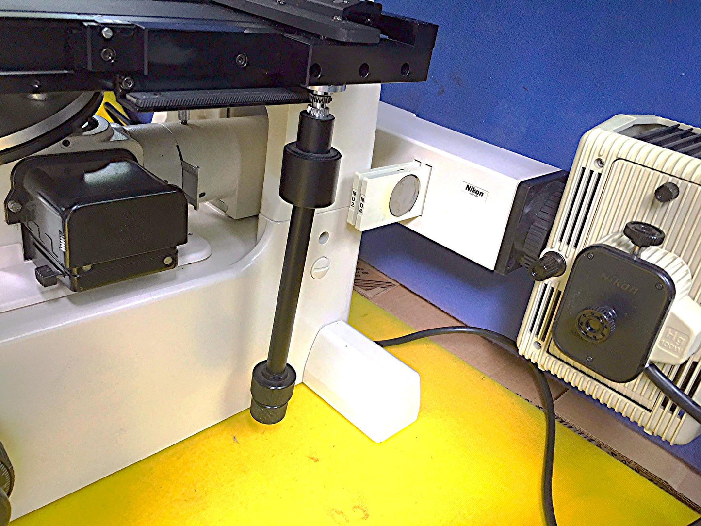 NIKON DIAPHOT 300 INVERTED PHASE CONTRAST FLUORESCENCE MICROSCOPE & POWER SUPPLY