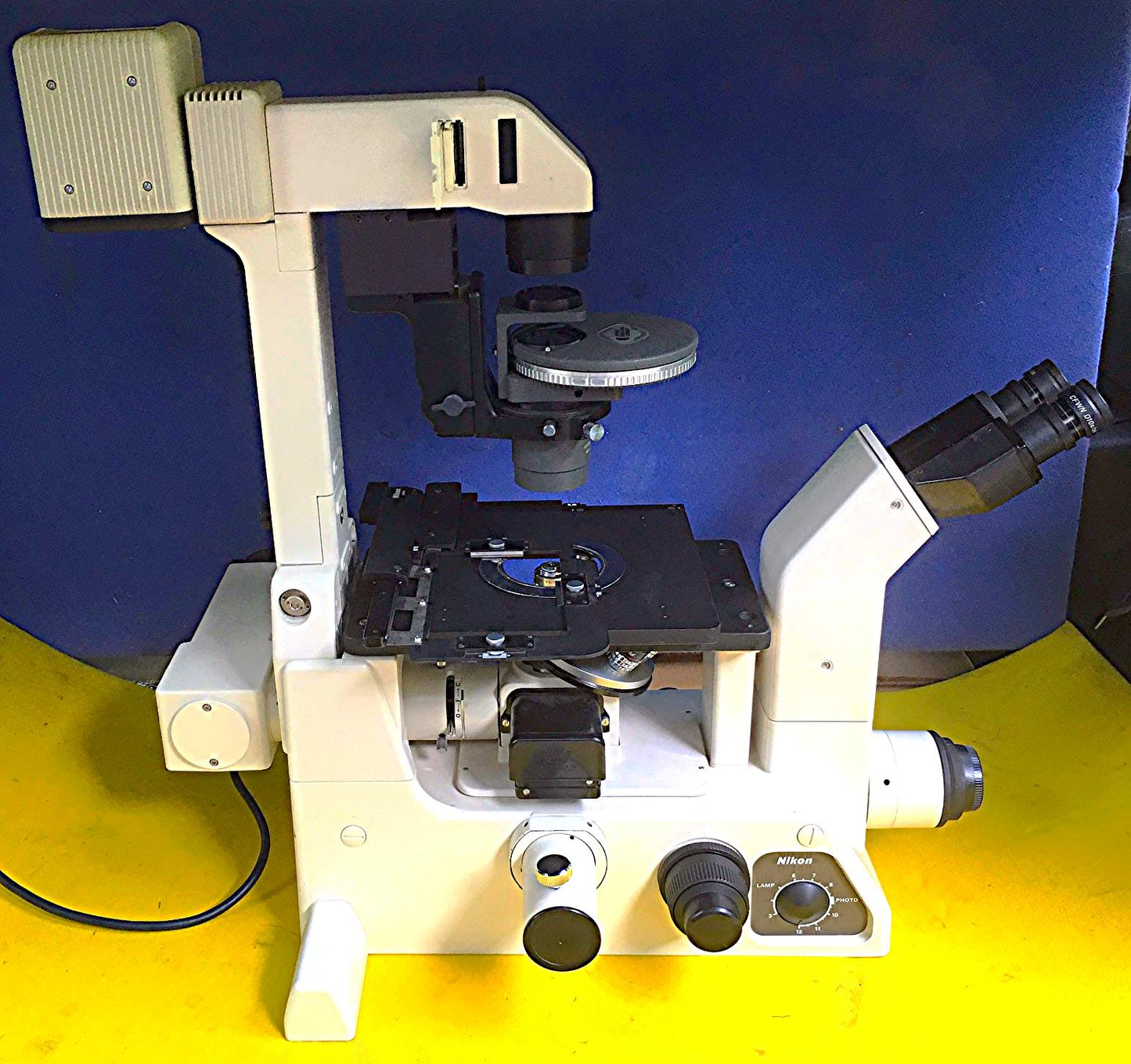 NIKON DIAPHOT 300 INVERTED PHASE CONTRAST FLUORESCENCE MICROSCOPE & POWER SUPPLY