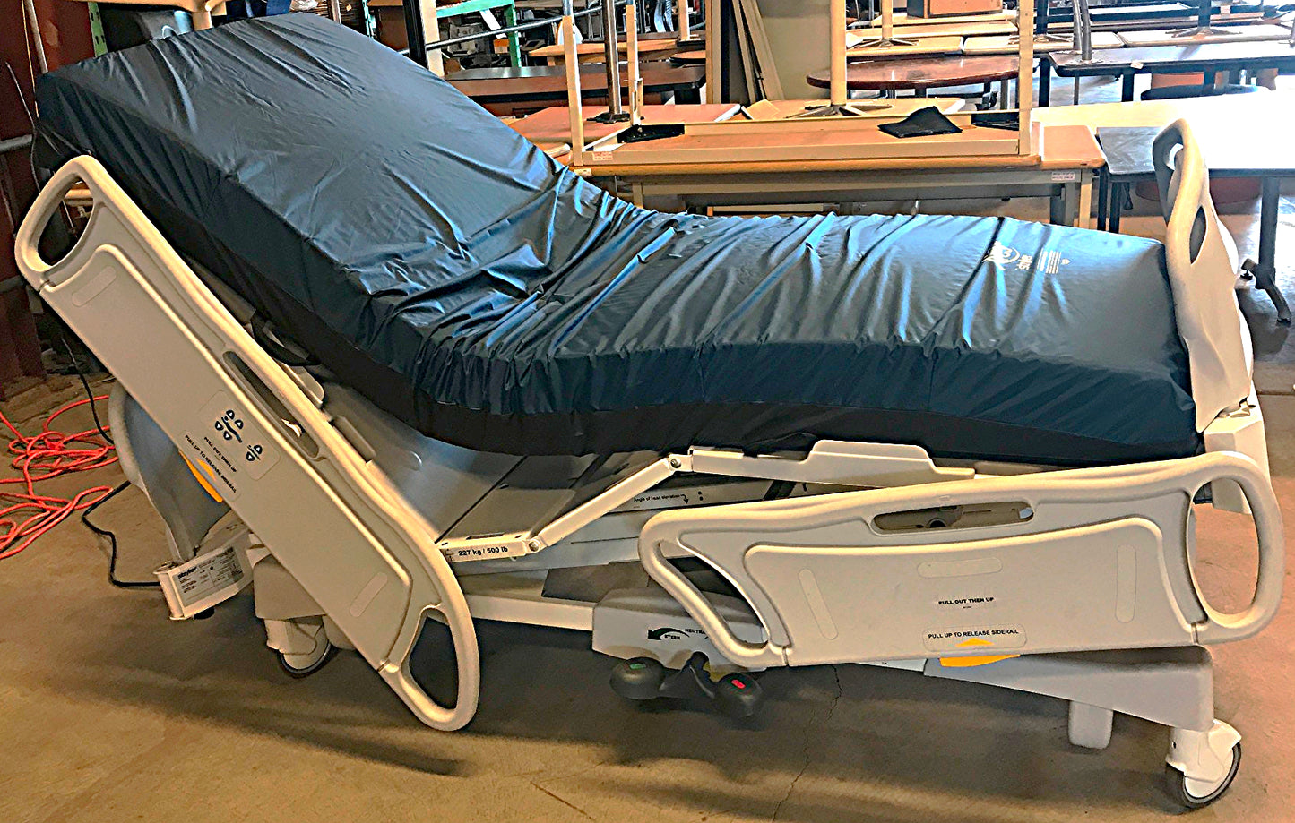 NEW STRYKER GOBED II ELECTRIC PATIENT CLINIC SURGICAL HOSPITAL BED MATTRESS FREE