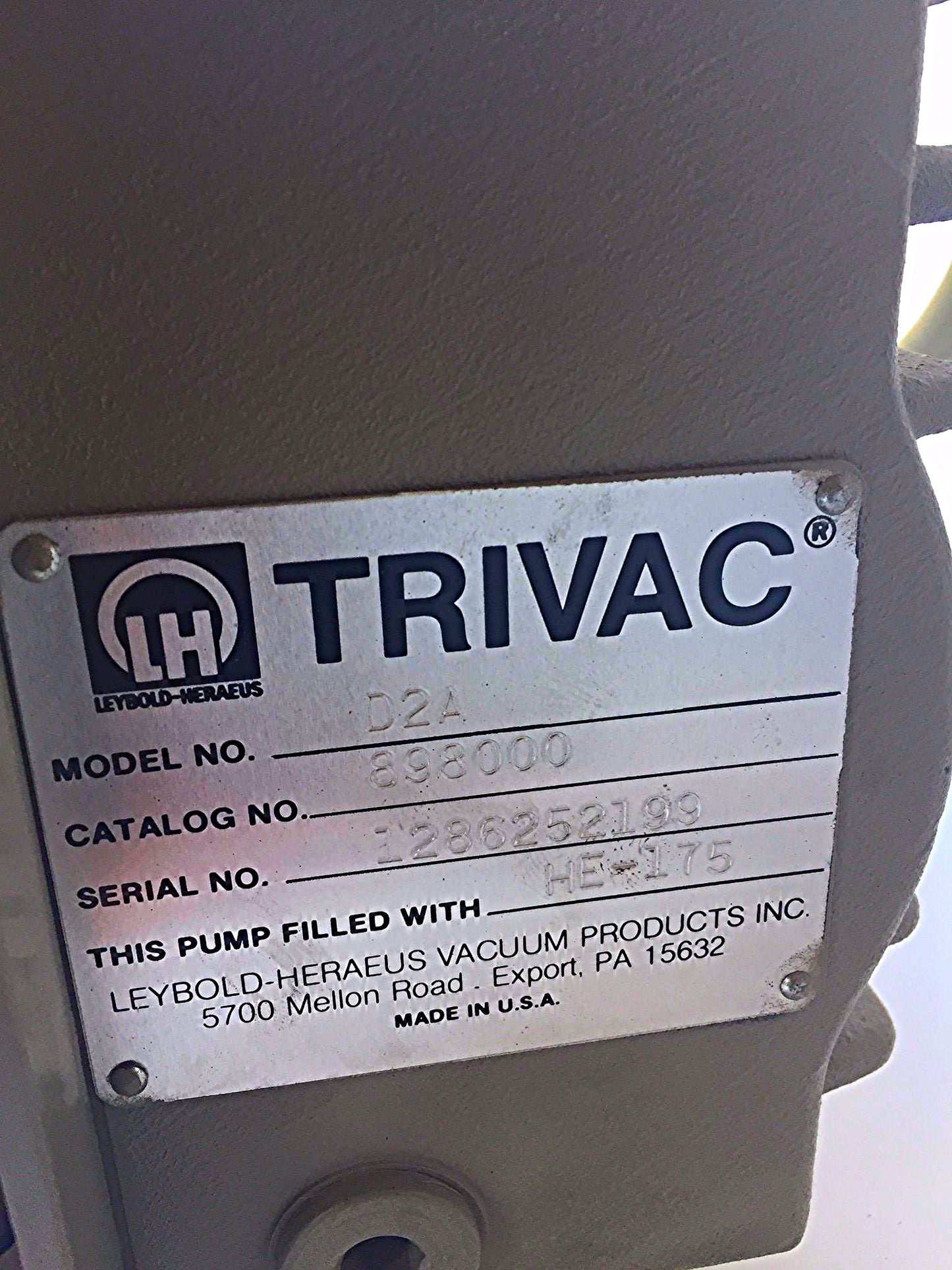 EDWARDS TWOSTAGE D2A TRIVAC VACUUM PUMP 2.2 CFM 1x10-3 Torr WATCH VIDEO FREESHIP