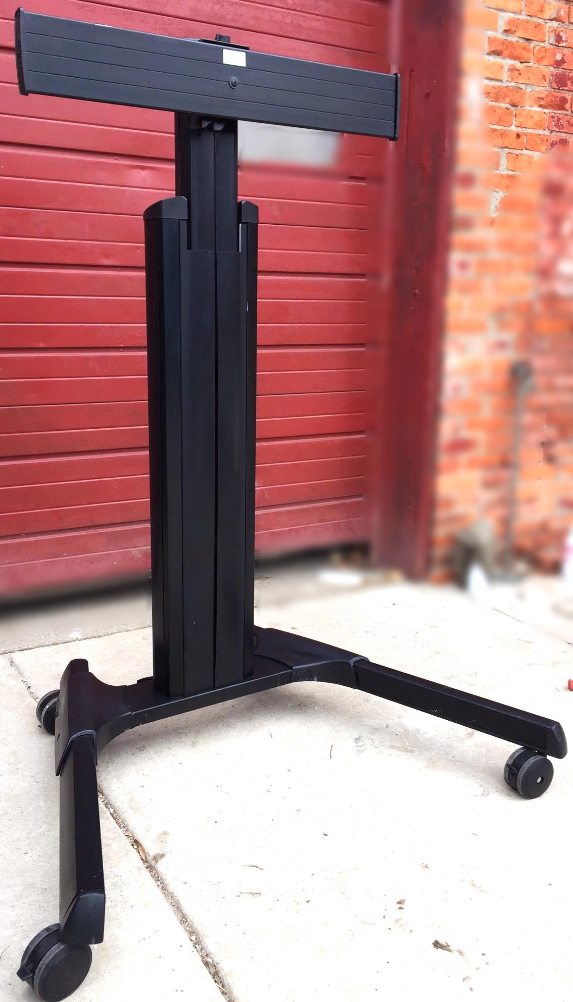 CHIEF LPAUB LARGE FUSION MANUAL HEIGHT ADJUSTABLE MOBILE CART FOR VIDEO FREESHIP