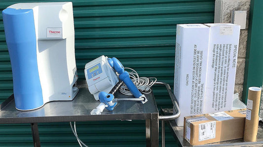 THERMO BARNSTEAD SMART2PURE GenPure xCAD LED UV-TOC/UF PLUS WATER PURIFICATION