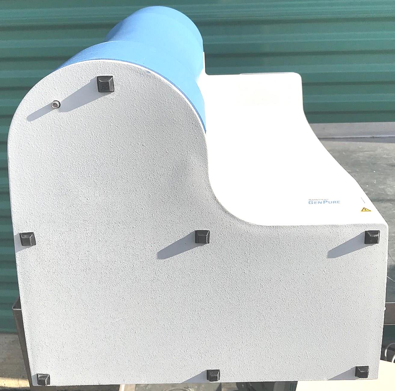 THERMO BARNSTEAD SMART2PURE GenPure xCAD LED UV-TOC/UF PLUS WATER PURIFICATION