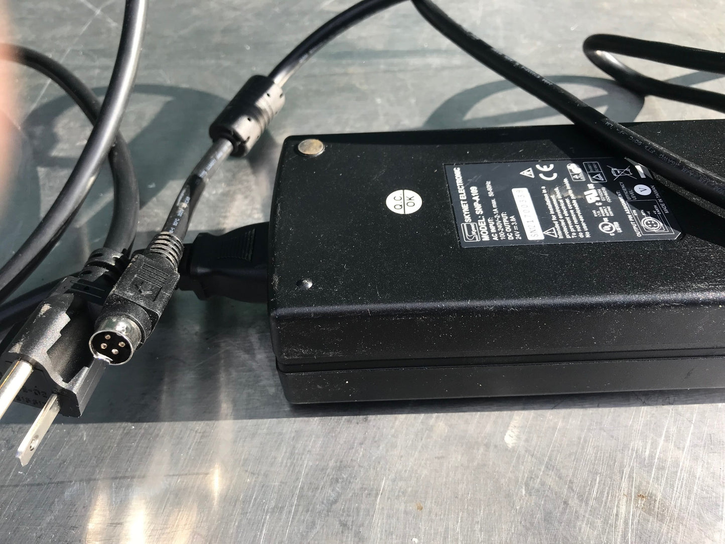 THERMO BARNSTEAD SMART2PURE GenPure xCAD LED UV-TOC/UF PLUS WATER PURIFICATION