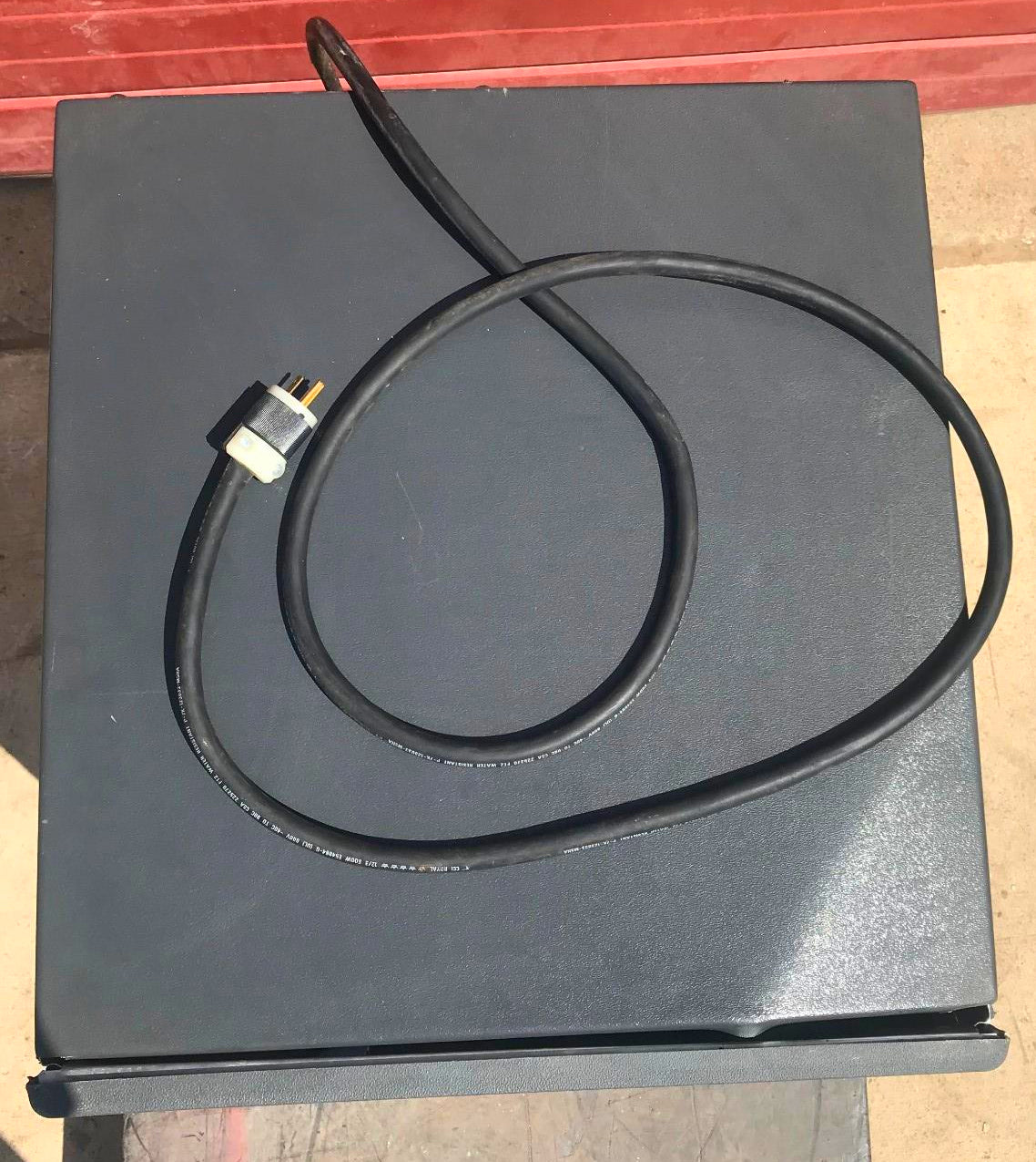 SCOTSMAN CME3 AIR COOLED CUBER ICE MACHINE -FOR PARTS BUT POWERS ON- WATCH VIDEO