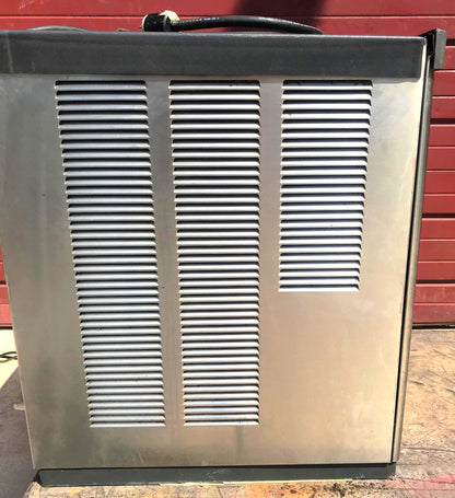 SCOTSMAN CME3 AIR COOLED CUBER ICE MACHINE -FOR PARTS BUT POWERS ON- WATCH VIDEO