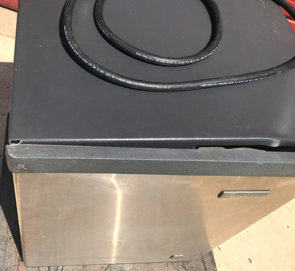 SCOTSMAN CME3 AIR COOLED CUBER ICE MACHINE -FOR PARTS BUT POWERS ON- WATCH VIDEO