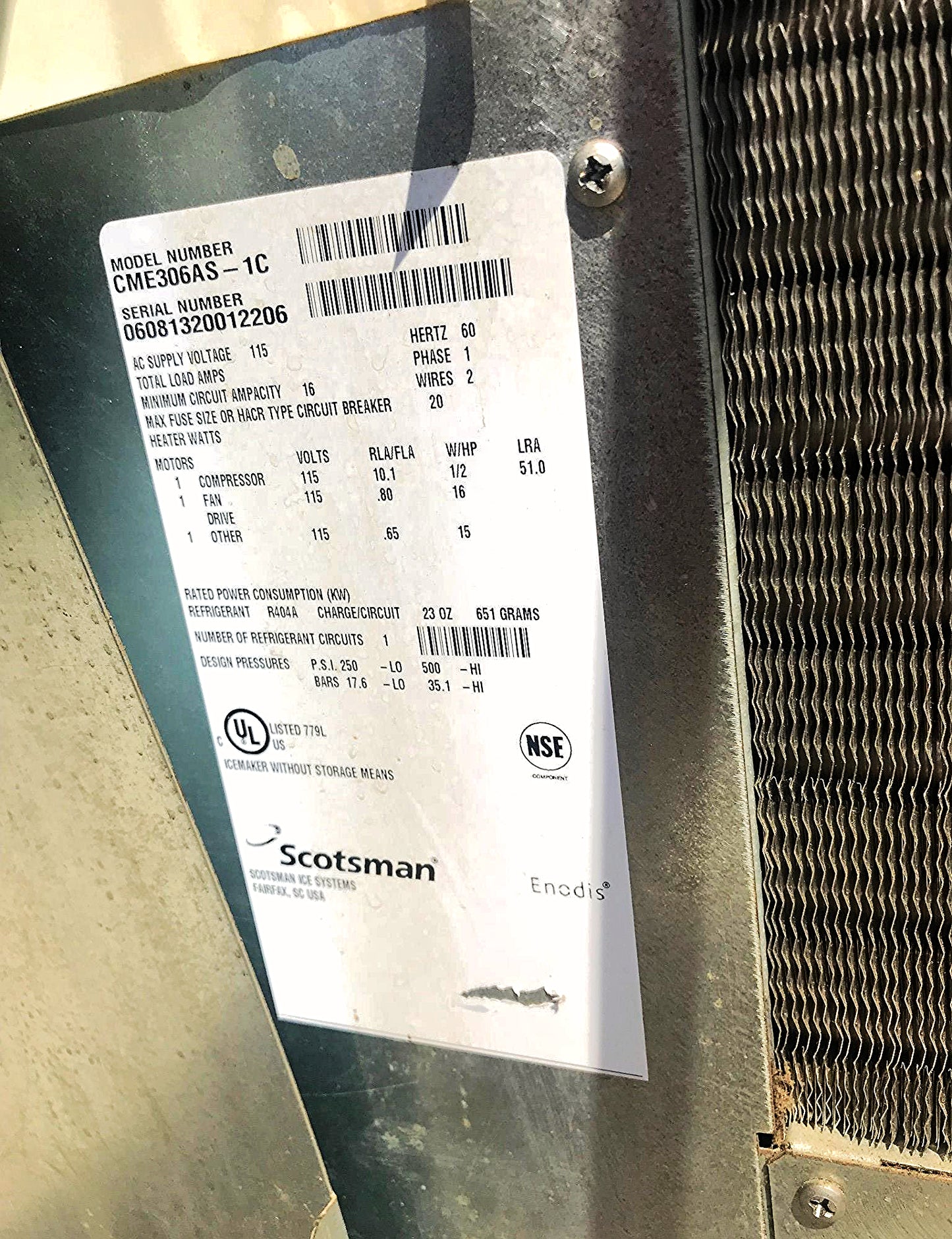 SCOTSMAN CME3 AIR COOLED CUBER ICE MACHINE -FOR PARTS BUT POWERS ON- WATCH VIDEO