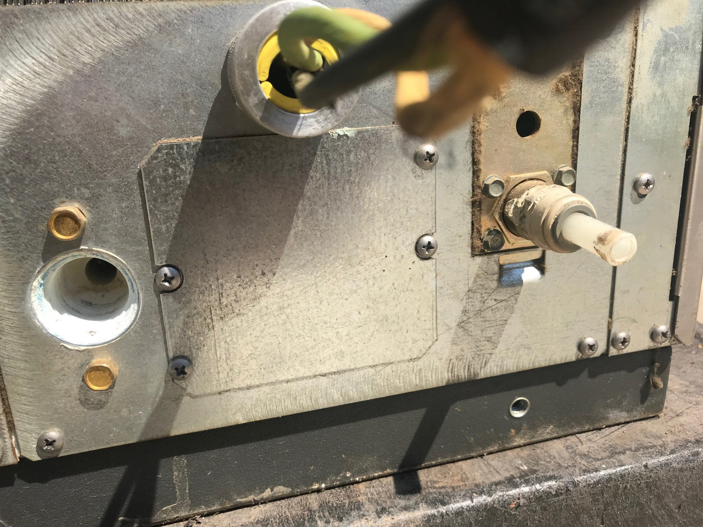 SCOTSMAN CME3 AIR COOLED CUBER ICE MACHINE -FOR PARTS BUT POWERS ON- WATCH VIDEO