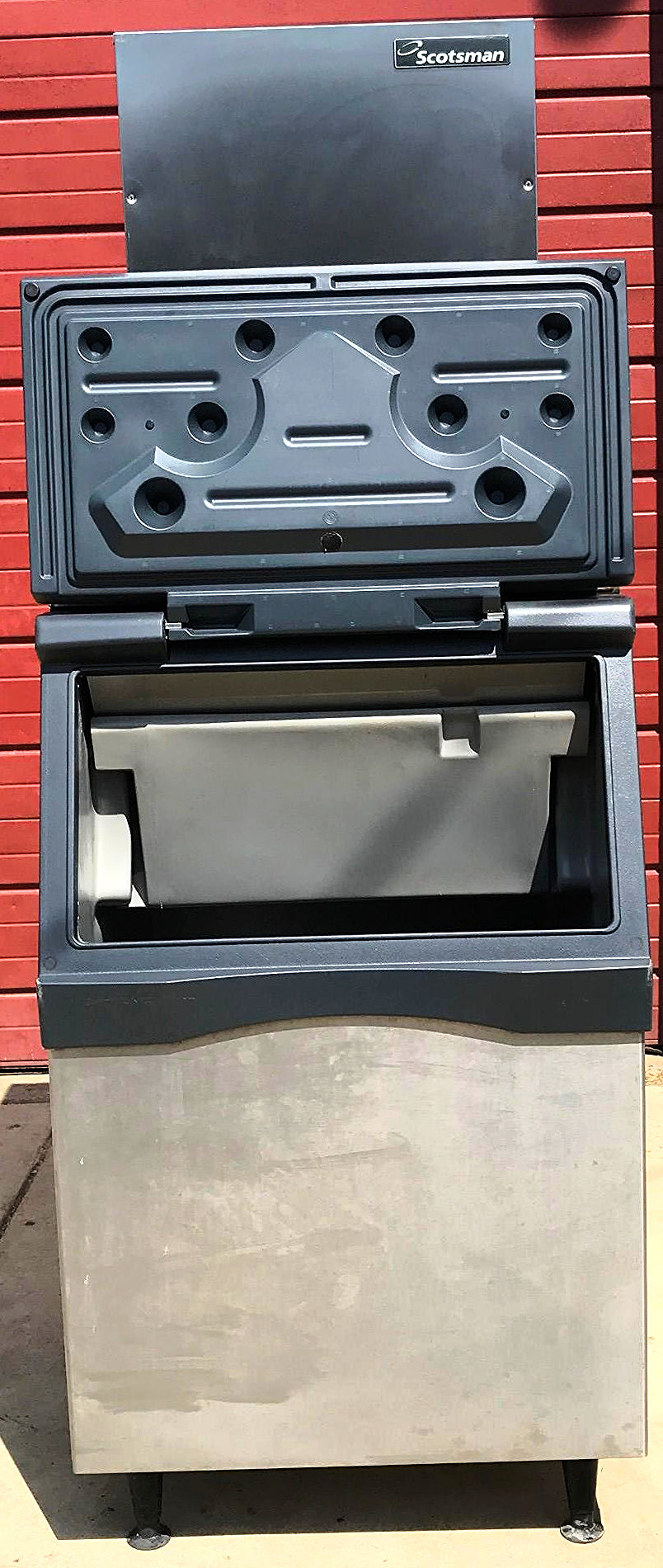 SCOTSMAN FME804AS-1B AIR COOLED FLAKER 760lbs ICEday ICE MAKER with BIN FREESHIP