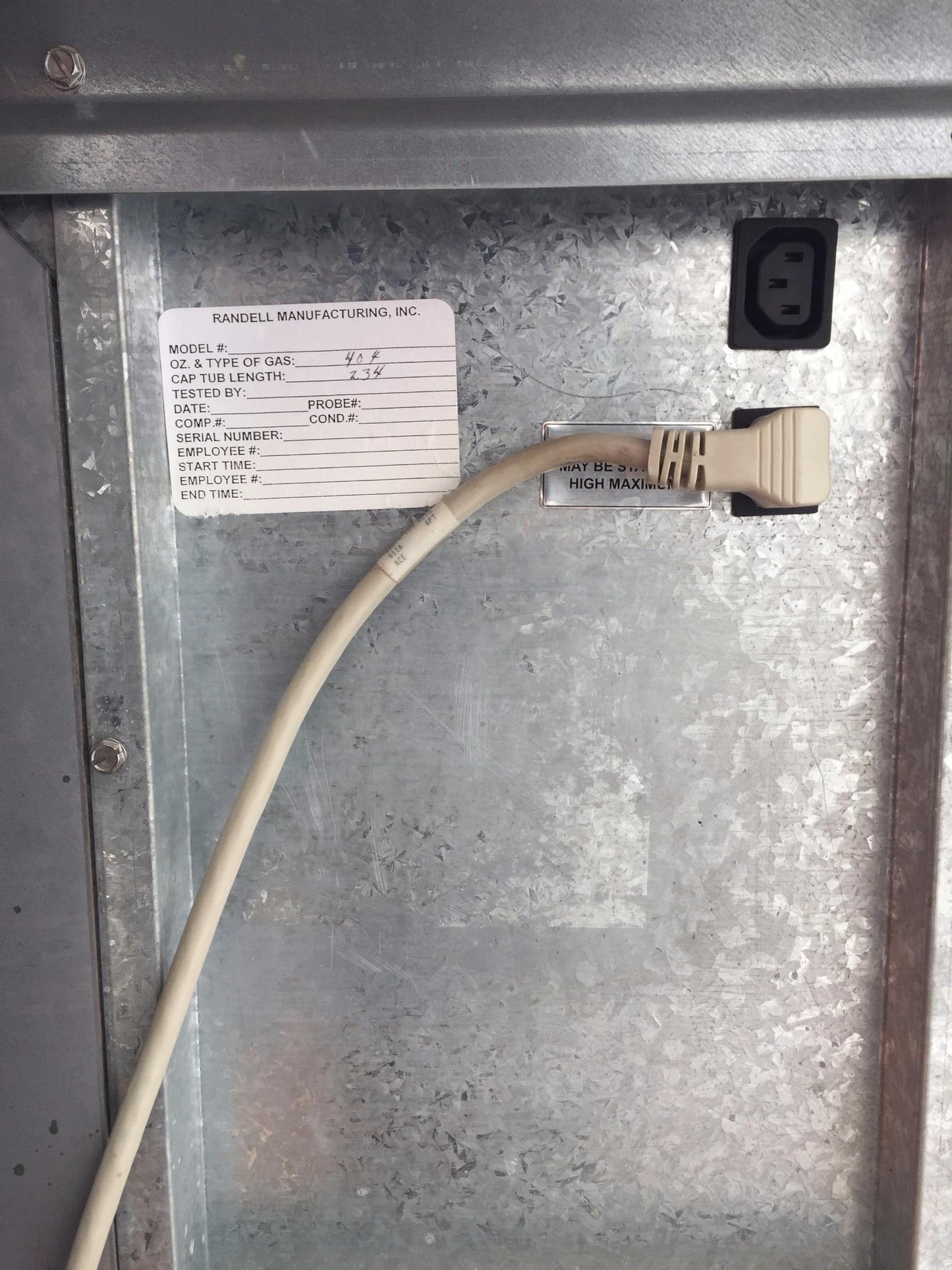 UNIFIED BRANDS RANDELL FX SERIES COUNTER REFRIGERATOR FREEZER w/ MANUAL FREESHIP