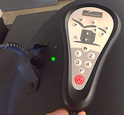 MIDMARK 630 - 004 WORKS PERFECTLY BARRIER FREE UNIVERSAL POWER PROCEDURE TABLE