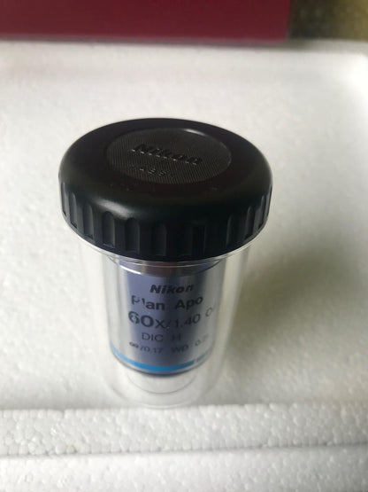 NIKON PLAN APO 60X/1.40 OIL WD 0.21 OBJECTIVE Eclipse Microscope E200 E400 E600