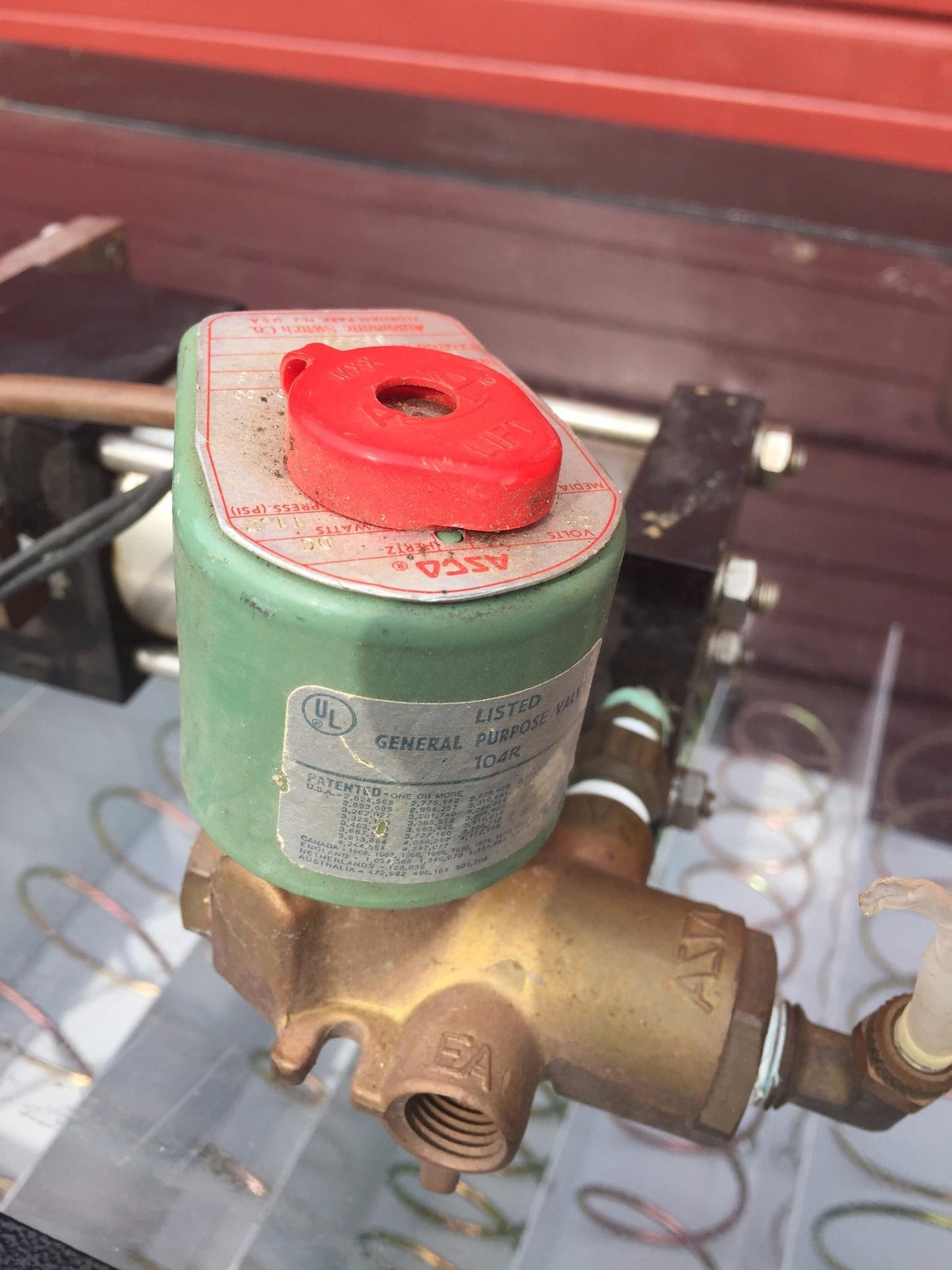 CRYO TORR VAC VACUUM PUMP Model number SA322  FREE SHIPPING