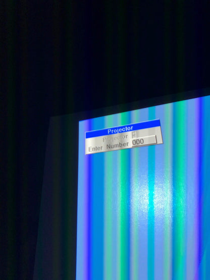 CHRISTIE DS+8K  3-DLP XGA PROJECTOR 230hours REMOTE & MOUNT WATCH VIDEO FREESHIP