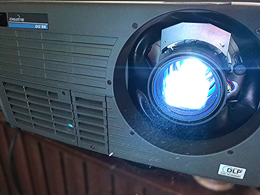 CHRISTIE DS+8K  3-LCD XGA PROJECTOR 230hours REMOTE & MOUNT WATCH VIDEO FREESHIP