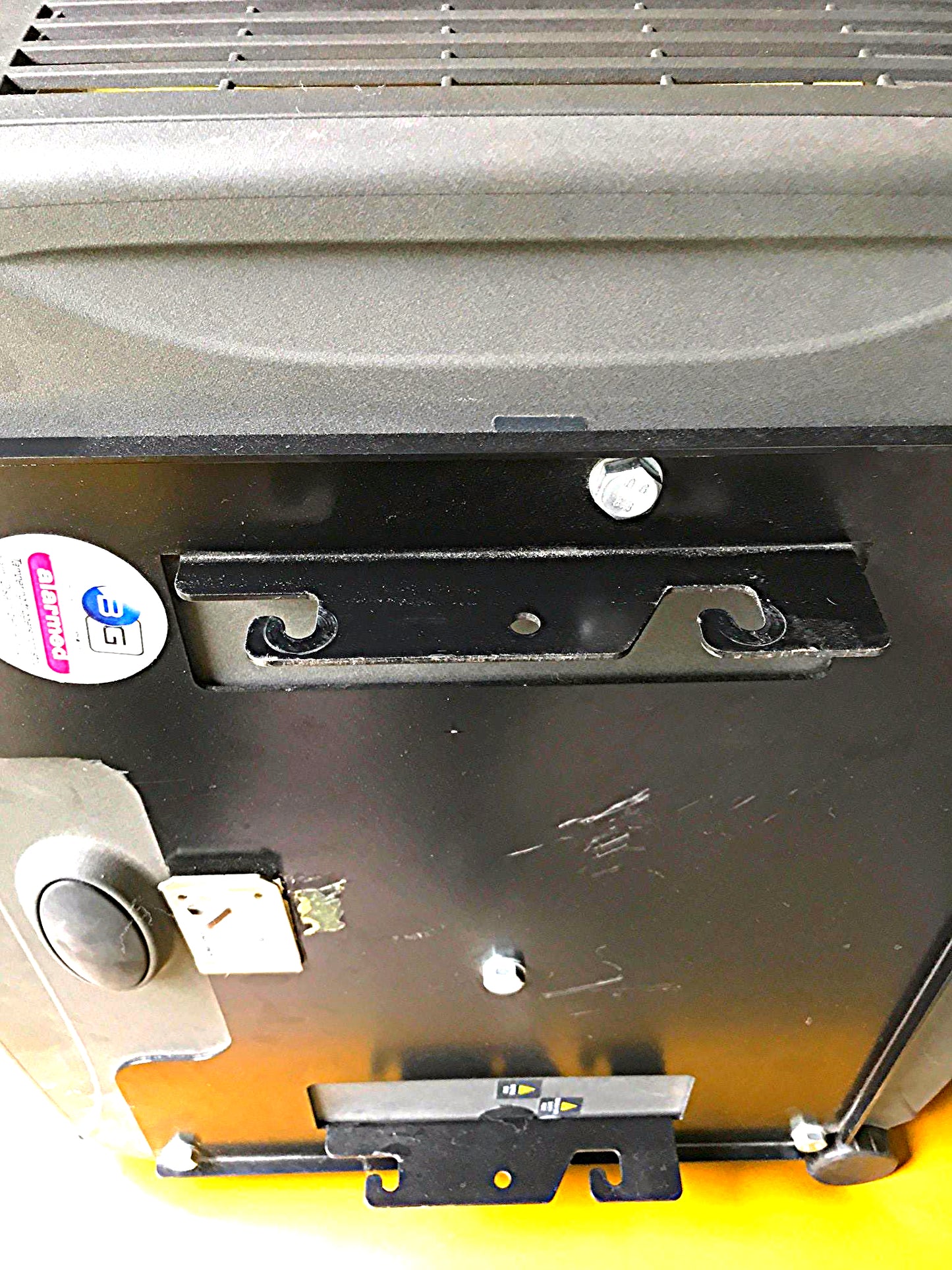 CHRISTIE DS+8K  3-DLP XGA PROJECTOR 230hours REMOTE & MOUNT WATCH VIDEO FREESHIP