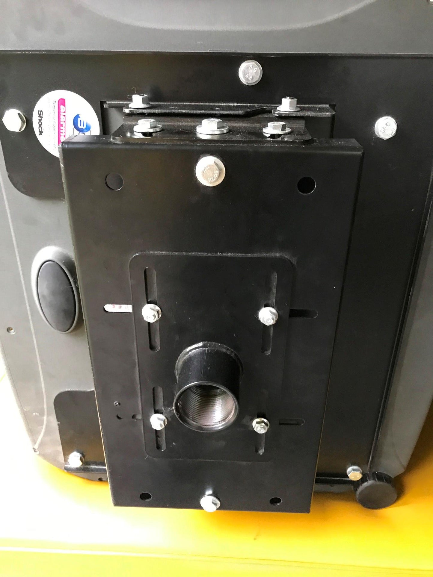 CHRISTIE DS+8K  3-LCD XGA PROJECTOR 230hours CEILING MOUNT WATCH VIDEO FREESHIP