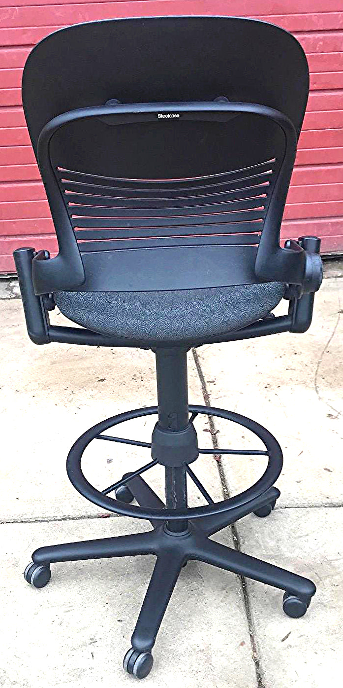 PAIR OF STEELCASE LEAP 462 MODEL 46272049 STOOL BLACK FREE SHIP