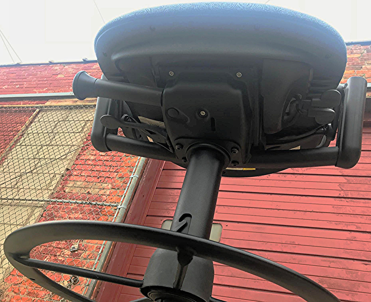 PAIR OF STEELCASE LEAP 462 MODEL 46272049 STOOL BLACK FREE SHIP