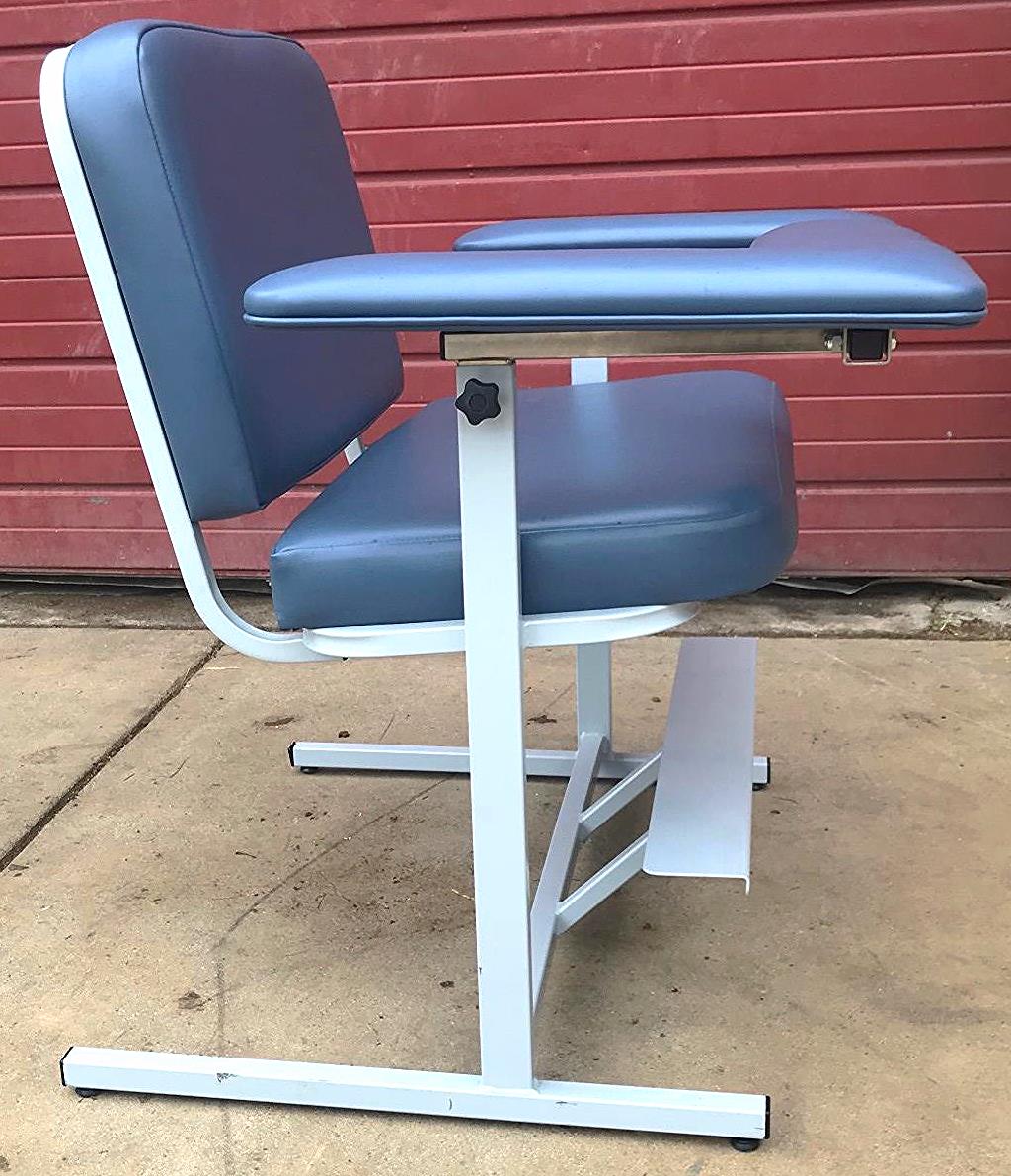 BARIATRIC PHLEBOTOMY BLOOD DRAW CHAIR CUSTOM COMFORT MEDTEK FOOT REST FREE SHIP
