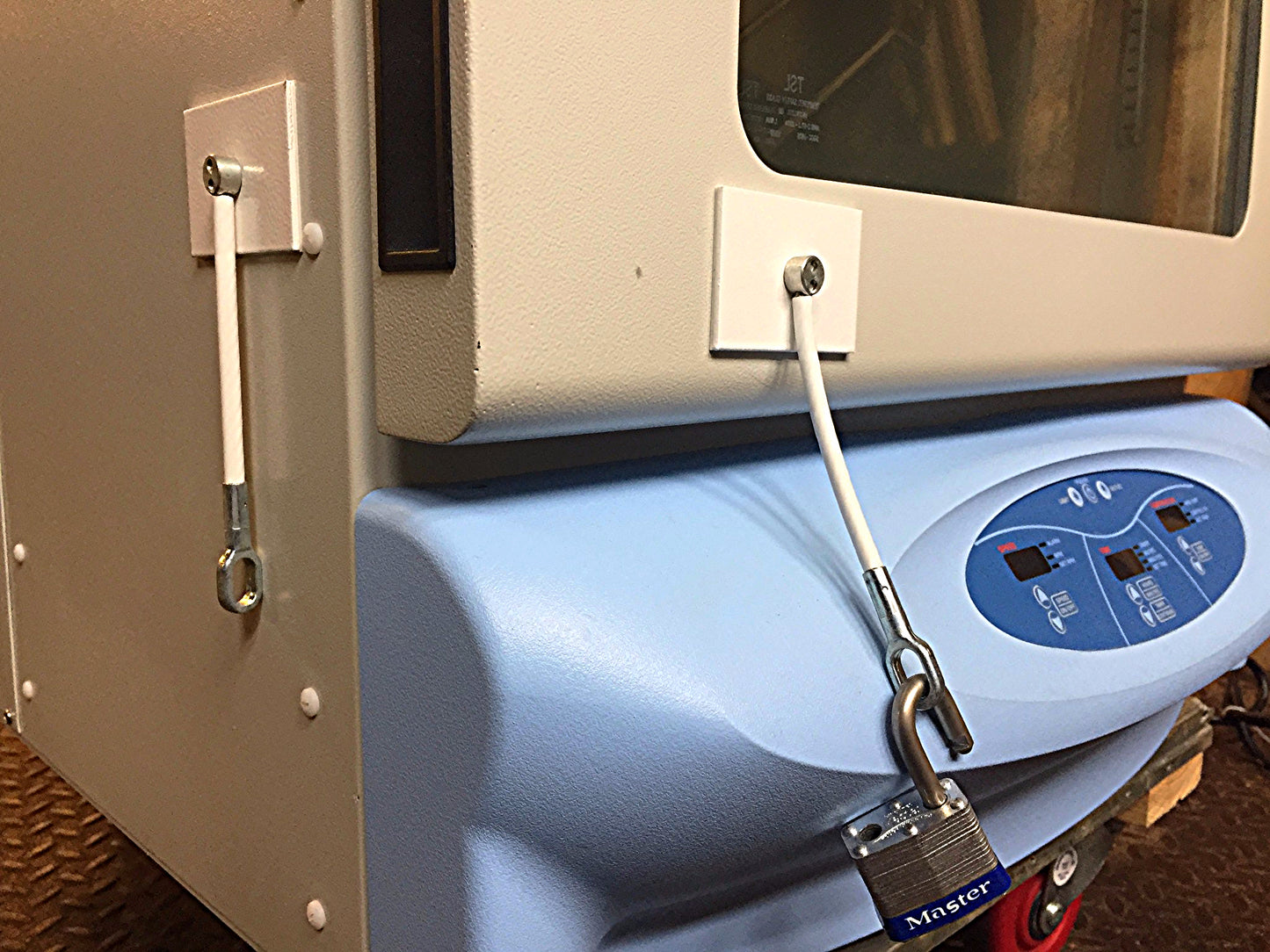 THERMO SCIENTIFIC MaxQ6000 REFRIGERATED ORBITAL SHAKER STACKABLE INCUBATOR FREES