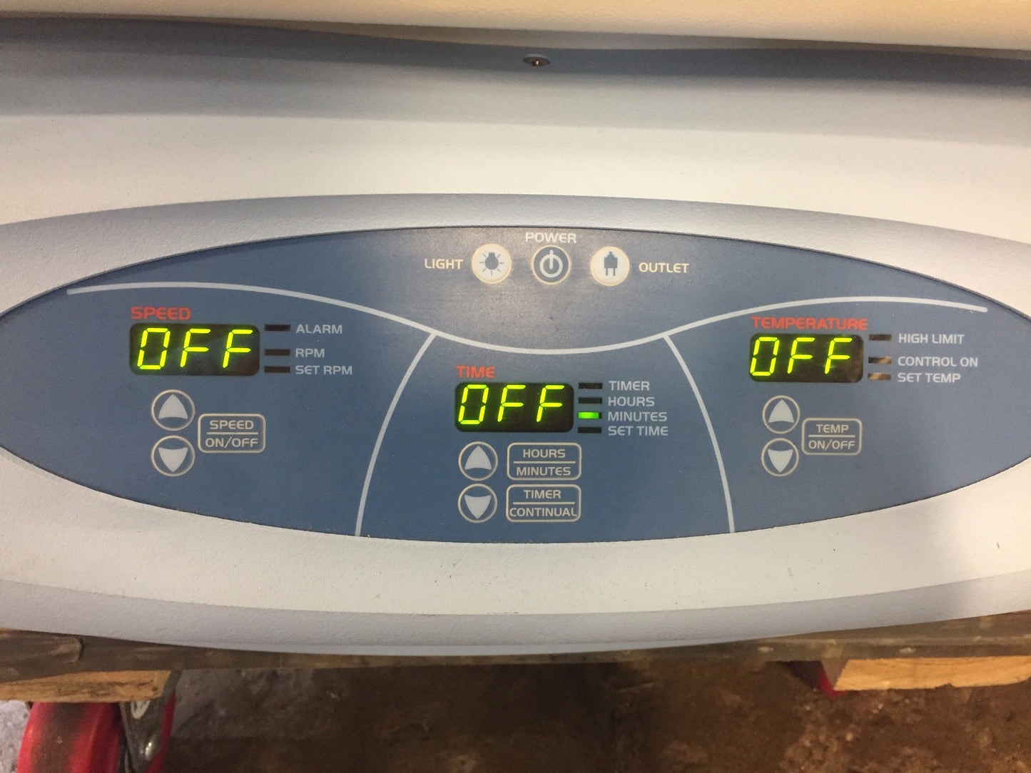 THERMO SCIENTIFIC MaxQ6000 REFRIGERATED ORBITAL SHAKER STACKABLE INCUBATOR FREES