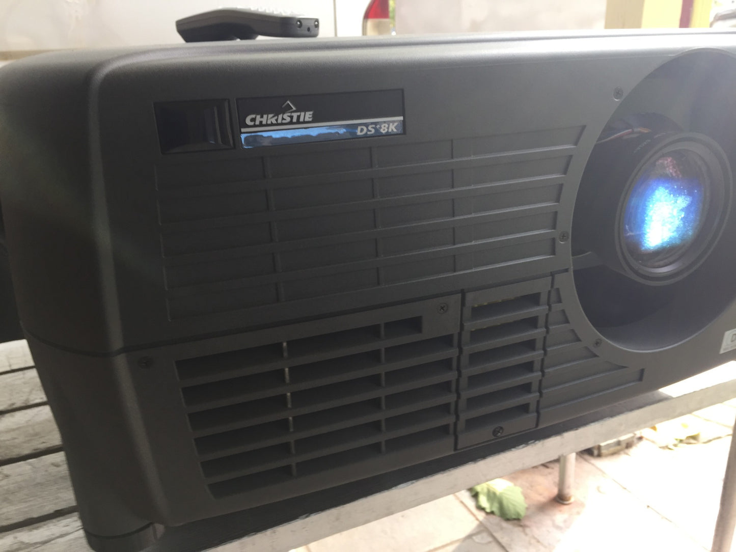CHRISTIE DS+8K  3-DLP XGA PROJECTOR 230hours REMOTE & MOUNT WATCH VIDEO FREESHIP