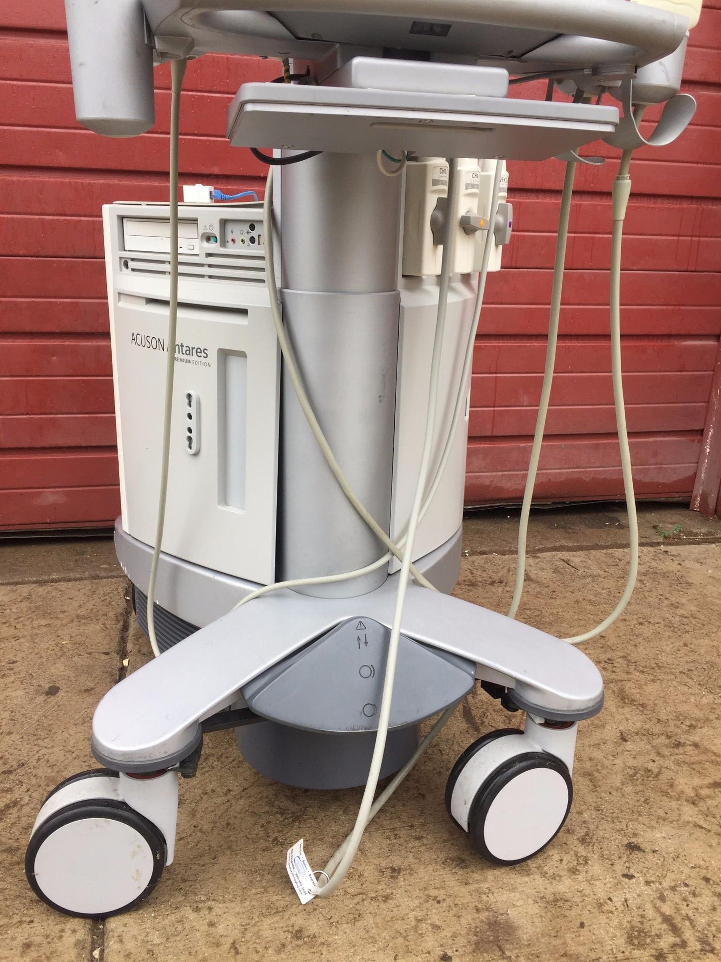 SIEMENS AUCSON ANTARES PREMIUM EDITION ULTRASOUND & VFX 13.5 CH6-2 4-1 PROBE