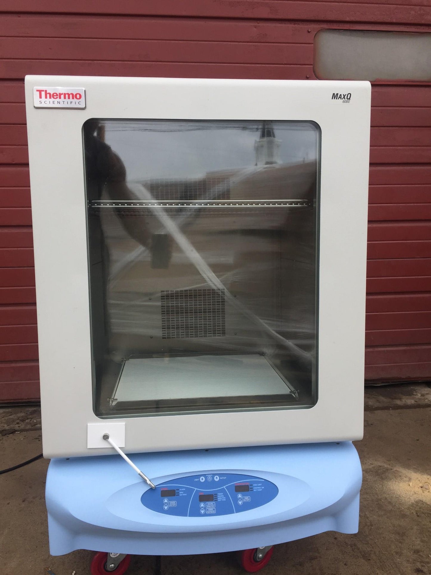 THERMO SCIENTIFIC MaxQ6000 REFRIGERATED ORBITAL SHAKER STACKABLE INCUBATOR FREES