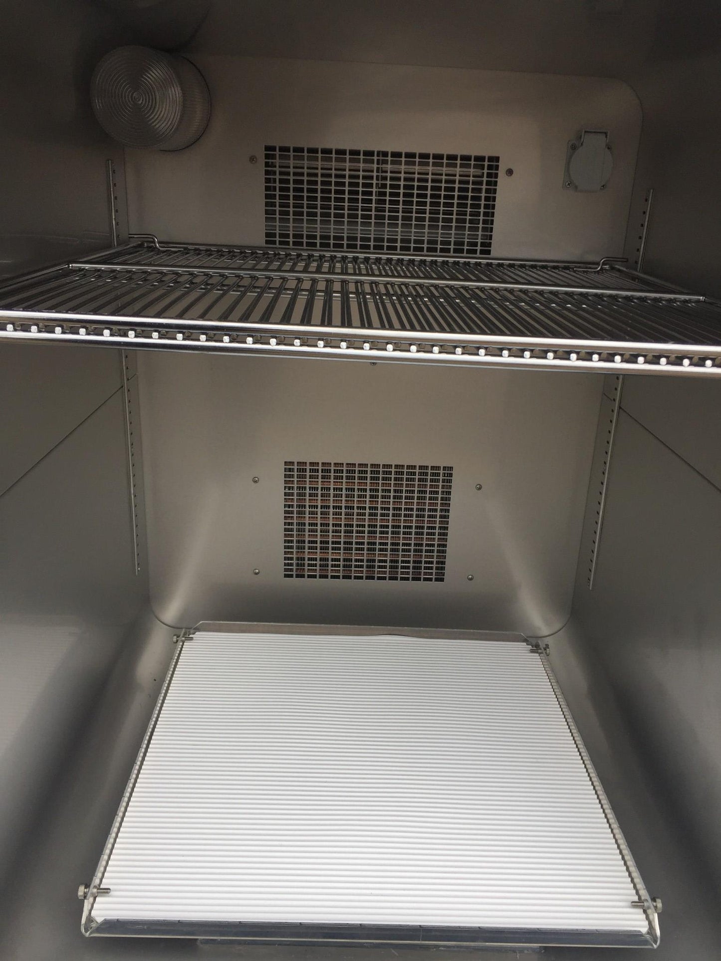 THERMO SCIENTIFIC MaxQ6000 REFRIGERATED ORBITAL SHAKER STACKABLE INCUBATOR FREES