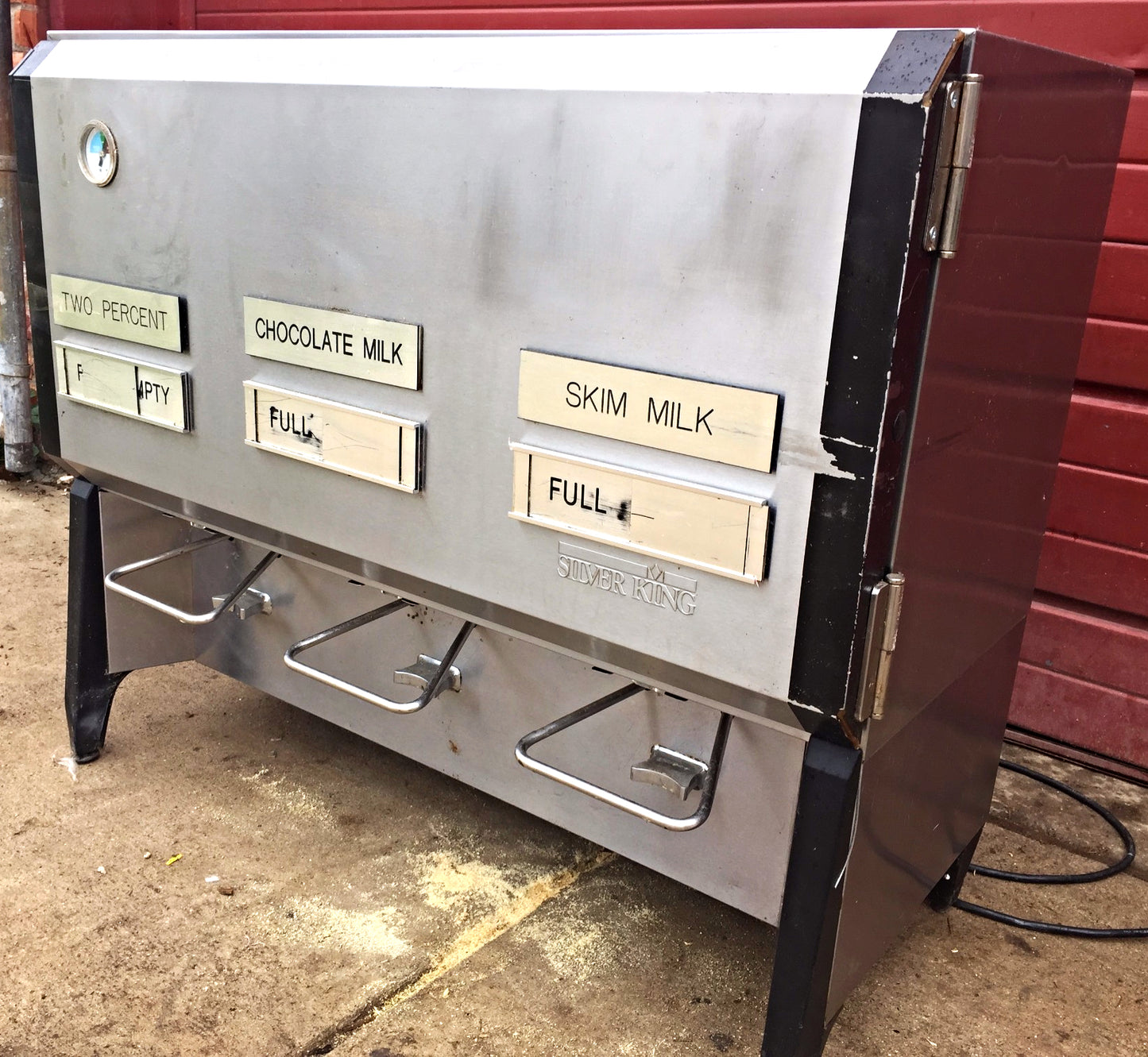 SILVER KING SK-15MAJ REFRIGERATED COMMERCIAL MILK BEVERAGE 3 VALVE DISPENSER