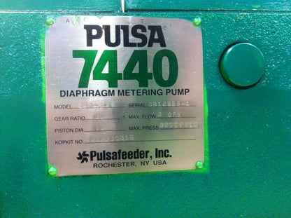 Lot 3 PULSA 7440 SERIES PULSAFEEDER DIAPHRAGM METERING PUMP s